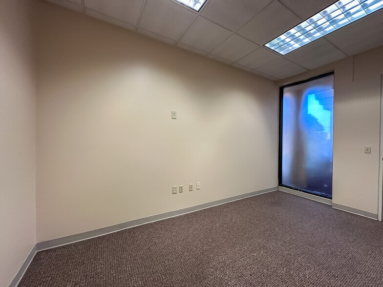More Photos Of 1102 S Florida Ave, Lakeland Office For Lease