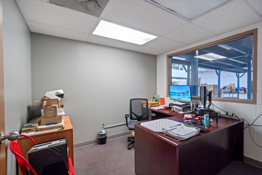 More Photos Of 4985 N 30th St, Colorado Springs Manufacturing For Sale