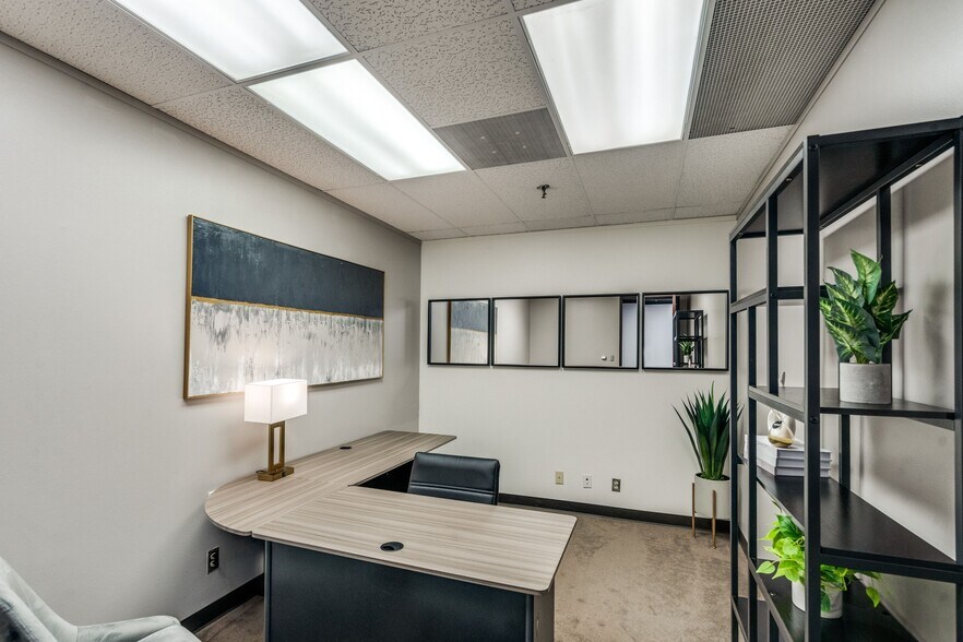 More Photos Of 3010 Lyndon B Johnson Fwy, Dallas Coworking Space