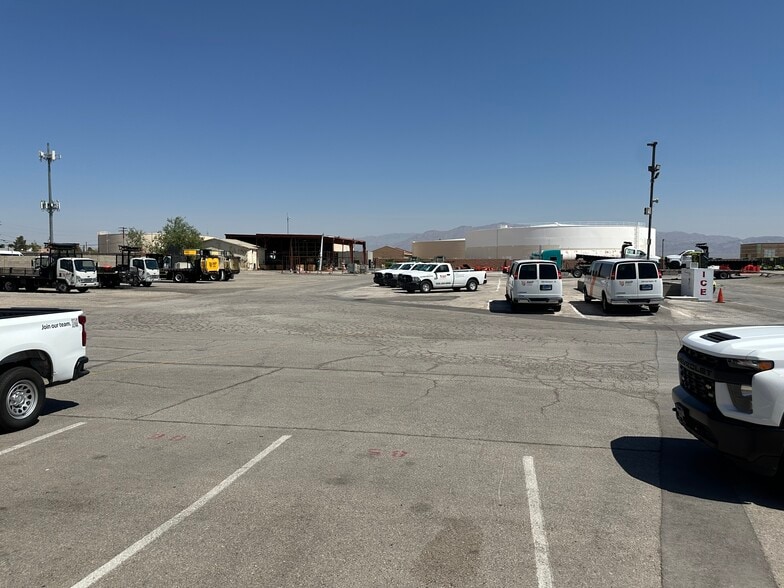 More Photos Of 2222 W Cheyenne Ave, North Las Vegas Freestanding For Lease