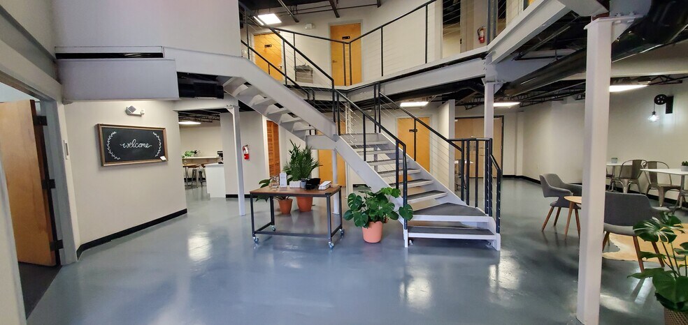 More Photos Of 1529 W North A St, Tampa Coworking Space