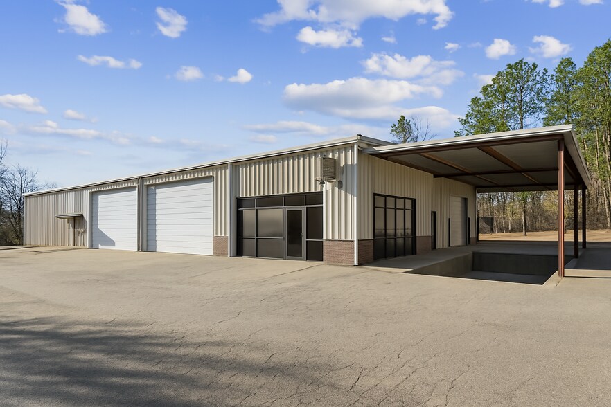 More Photos Of 1129 E Geer St, Durham Warehouse For Lease