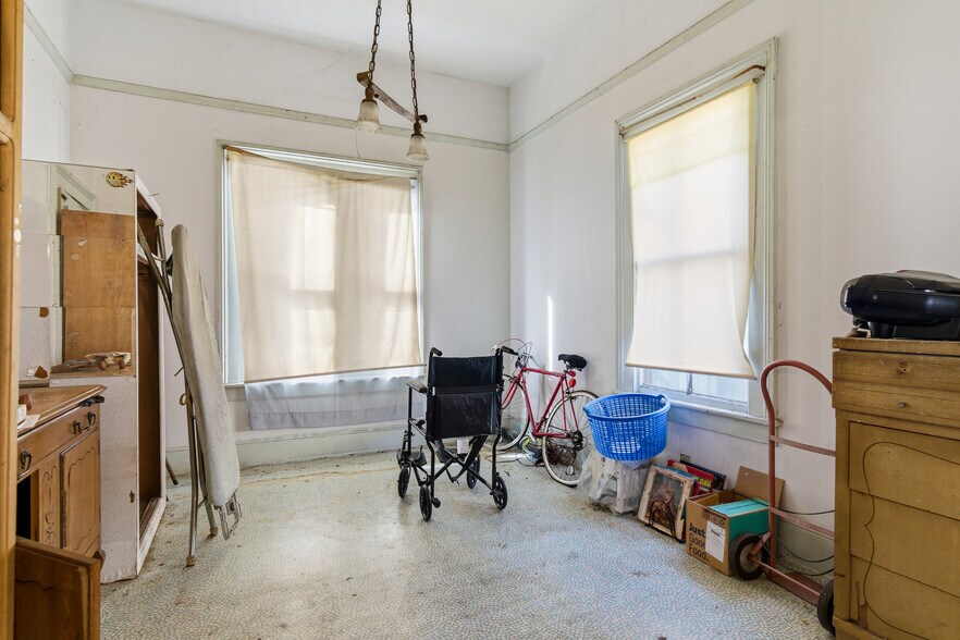 More Photos Of 1028 S Gage Ave, Los Angeles Land For Sale