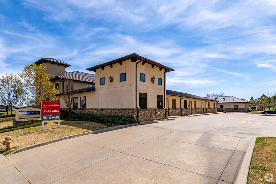 Primary Photo Of 10106 E 79th St, Tulsa Office For Sale