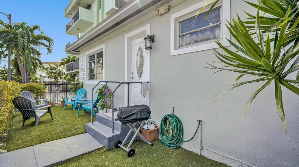 More Photos Of 7630 Byron Ave, Miami Beach Apartments For Sale