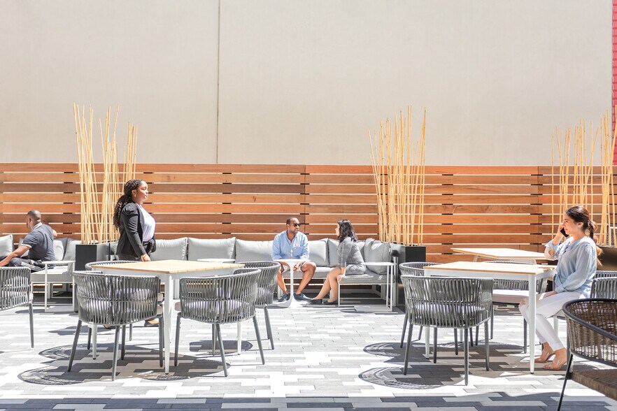 More Photos Of 2125 Biscayne Blvd, Miami Coworking Space