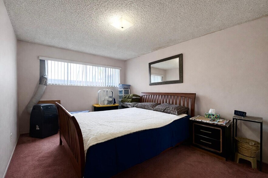 More Photos Of 16813 Halldale Ave, Gardena Multifamily For Sale