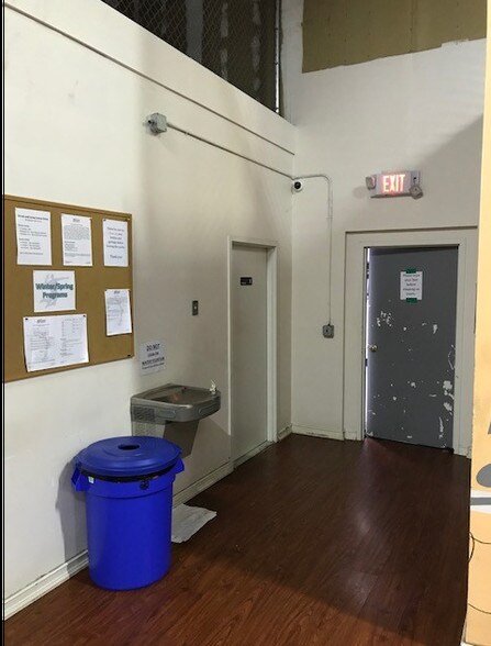 More Photos Of 26 Law Dr, Fairfield Warehouse For Lease