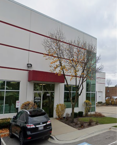 More Photos Of 880 N Wood Dale Rd, Wood Dale Warehouse For Lease