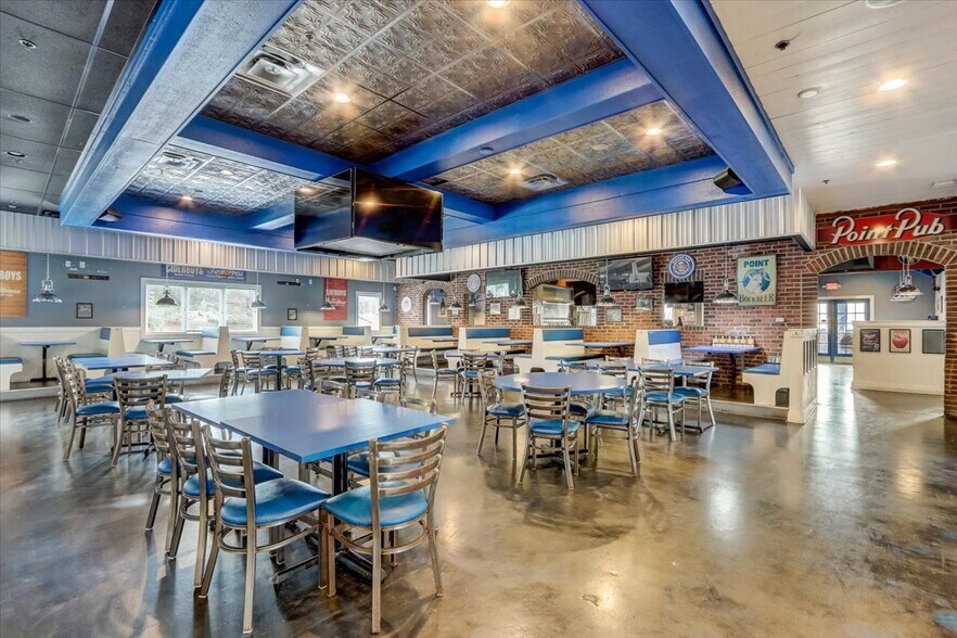 More Photos Of 10950 W Good Hope Rd, Milwaukee Restaurant For Sale