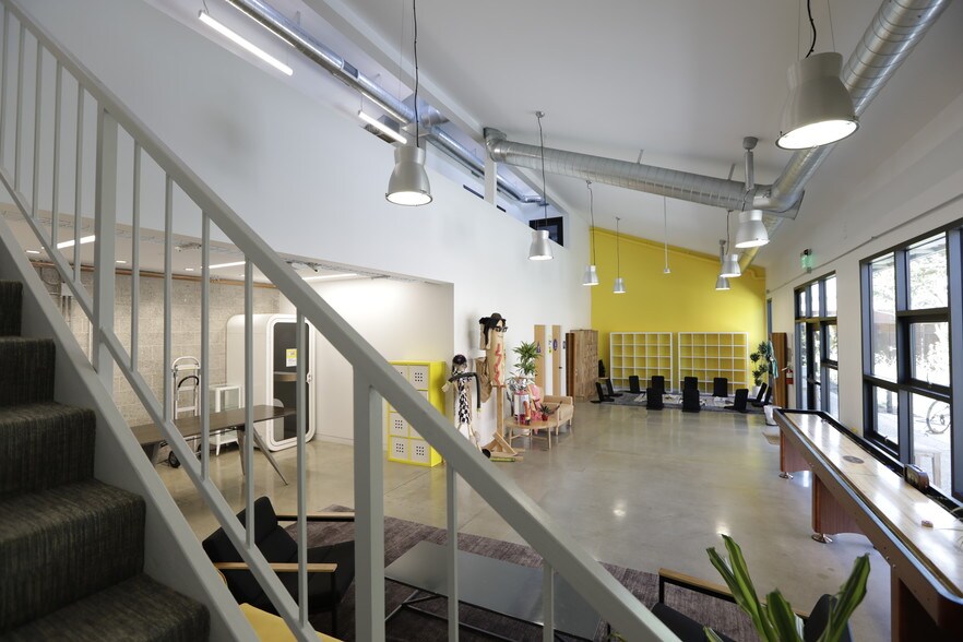 More Photos Of 606-654 Venice Blvd, Venice Loft Creative Space For Lease