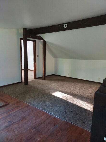 More Photos Of 329 Kent Rd, New Milford Apartments For Sale