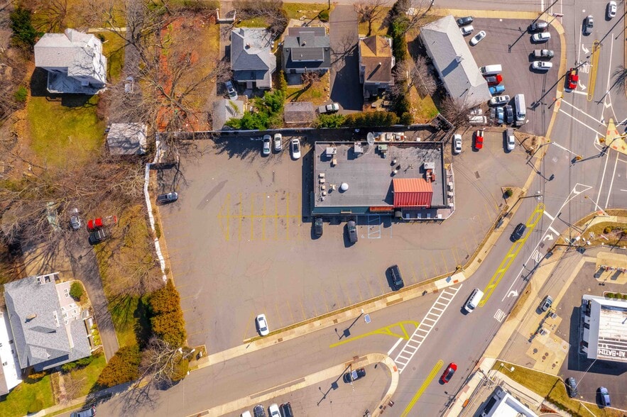 More Photos Of 118 Godwin Ave, Midland Park Convenience Store For Sale