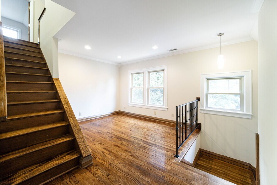 More Photos Of 153 S 17th St, Columbus Multifamily For Sale