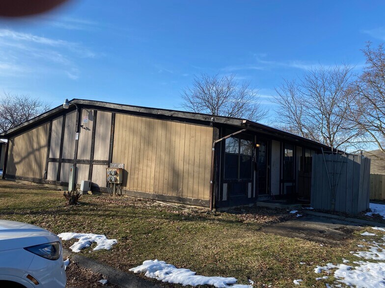 More Photos Of 2294 Teakwood Dr, Columbus Multifamily For Sale