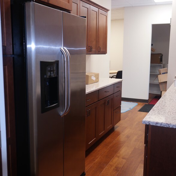 More Photos Of 675 Broadway, Massapequa Office For Lease