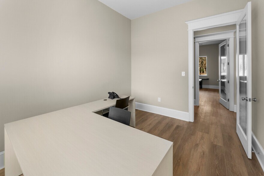 More Photos Of 710 Mall Blvd, Savannah Bank For Sale
