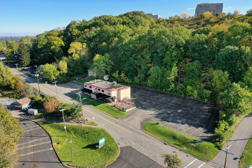 More Photos Of 2749 Noblestown Rd, Pittsburgh General Retail For Sale