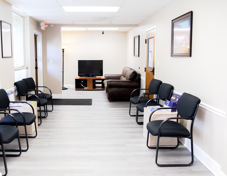 More Photos Of 1403 Medical Plaza Dr, Sanford Medical For Sale