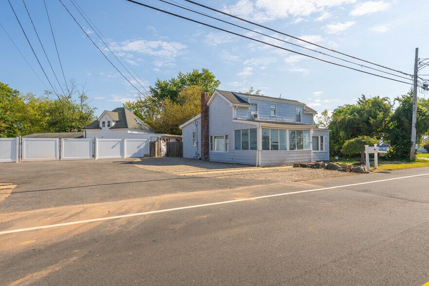 More Photos Of 40 Amboy Rd, Old Bridge Flex For Sale