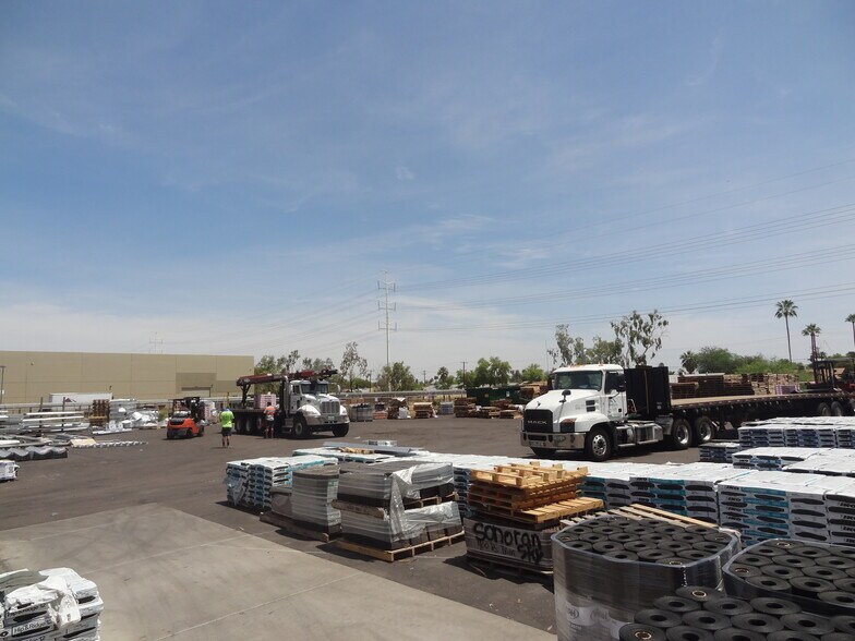 More Photos Of 402 W Fairmont Dr, Tempe Distribution For Lease