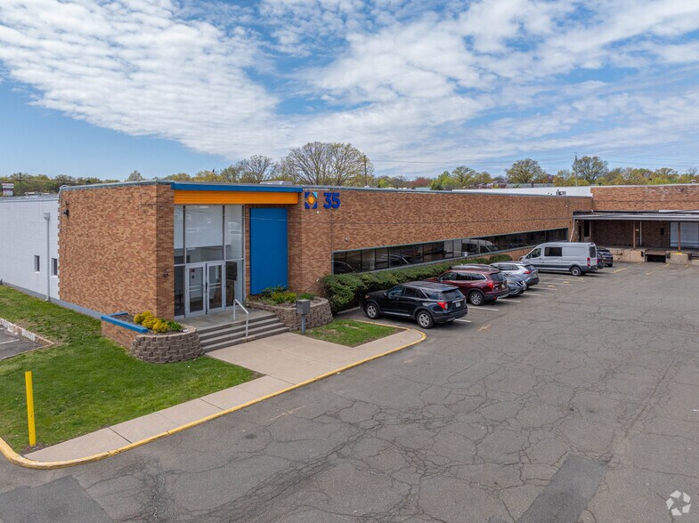 Primary Photo Of 35 Styertowne Rd, Clifton Unknown For Lease