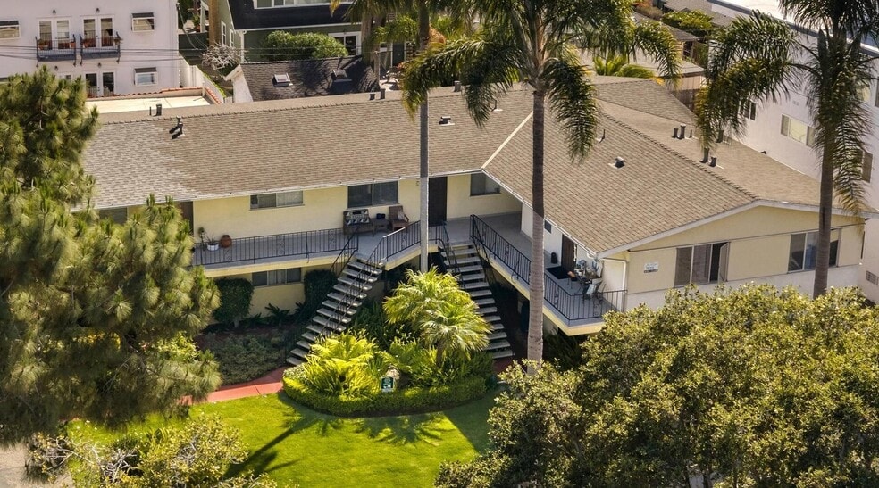 More Photos Of 412 Corona Del Mar, Santa Barbara Apartments For Sale