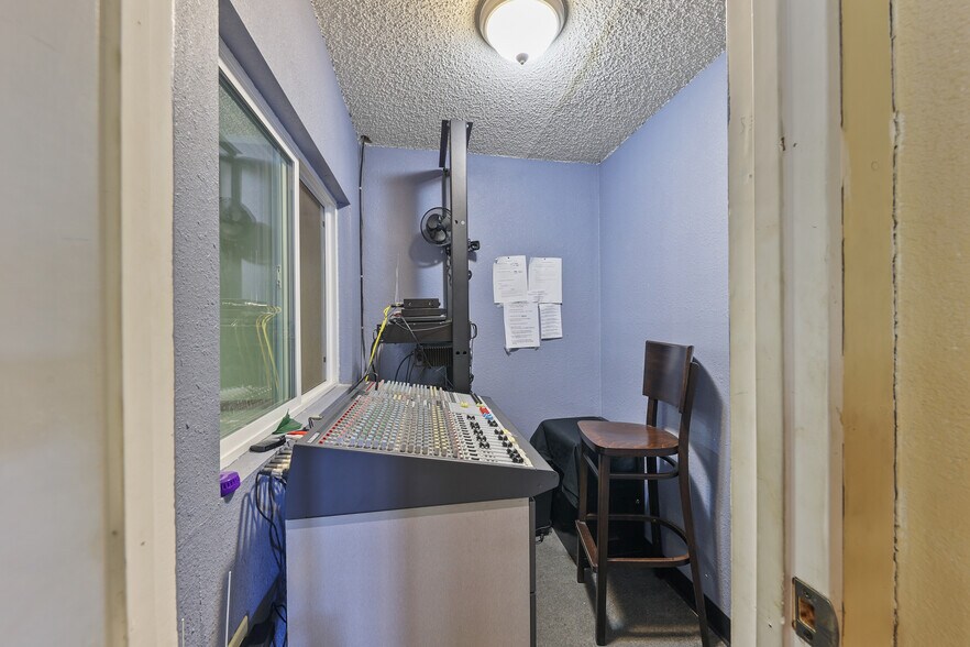 More Photos Of , Banning Specialty For Sale