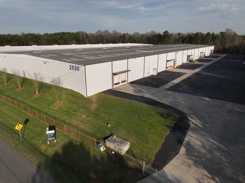 Primary Photo Of 2690 Commerce Dr, Rock Hill Distribution For Lease