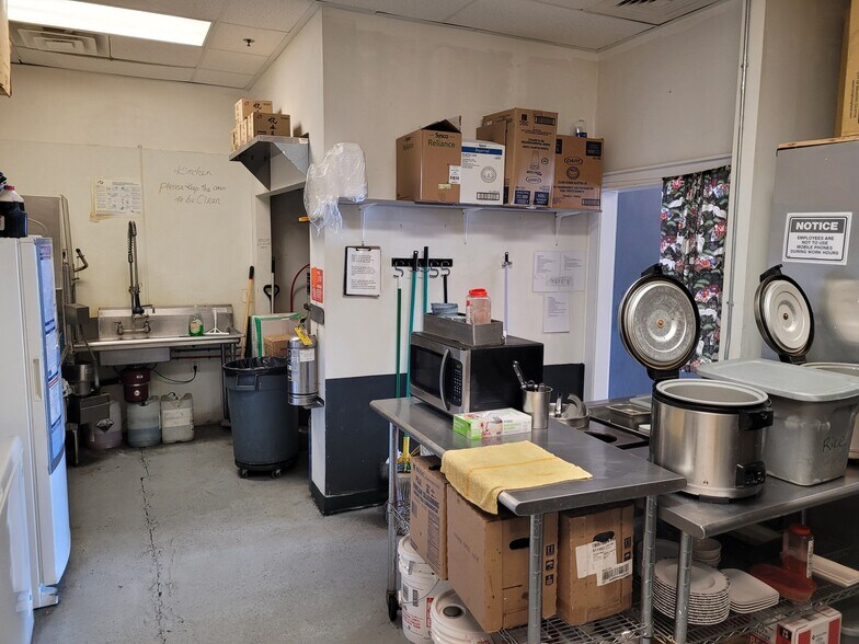 More Photos Of 475 N 2nd E, Rexburg Unknown For Lease