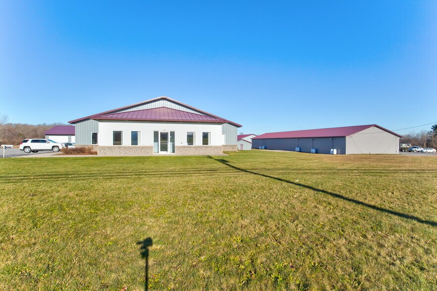 More Photos Of 5773 E Main Street Rd, Batavia Warehouse For Lease