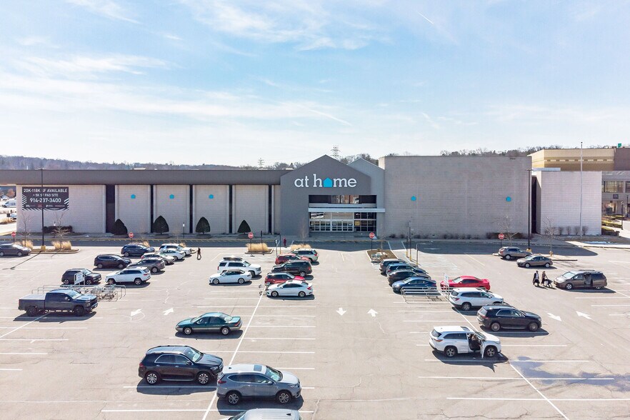More Photos Of 5101 Fashion Dr, Nanuet General Retail For Sale