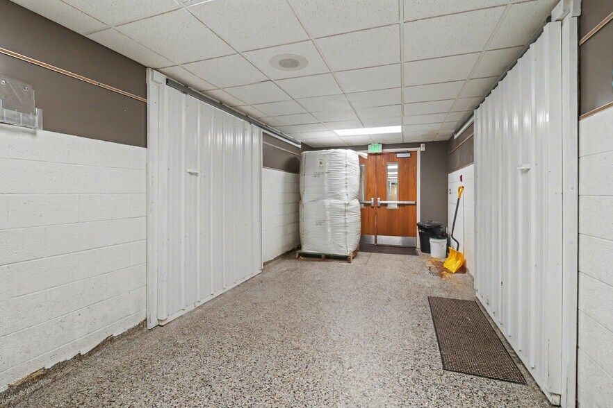 More Photos Of 3301 Green St, Shelby Industrial For Sale