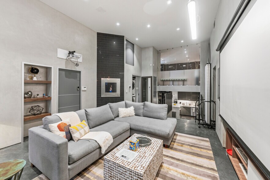 More Photos Of 2459 Lombard St, San Francisco Storefront Retail Residential For Sale