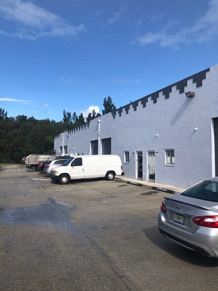 More Photos Of 13355-13385 NW 47th Ave, Opa-locka Warehouse For Sale