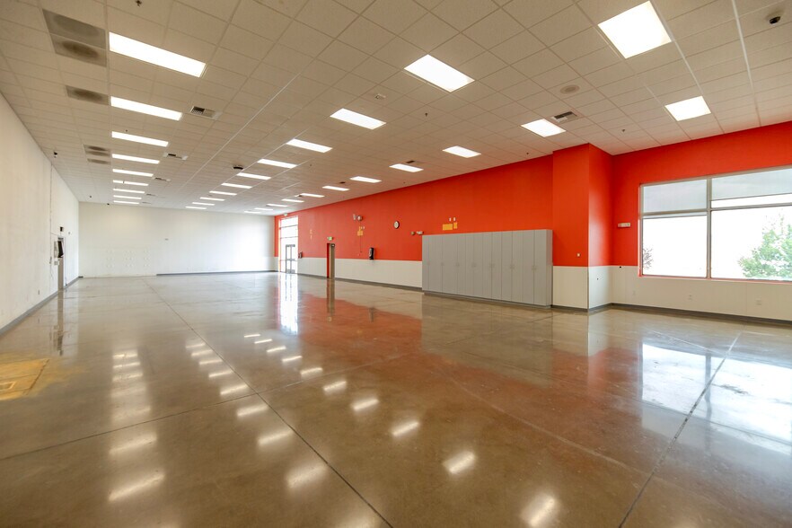 More Photos Of 3200 USA Pky, Sparks Distribution For Lease