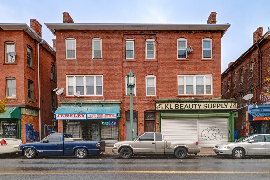 More Photos Of 642 Park St, Hartford Apartments For Sale