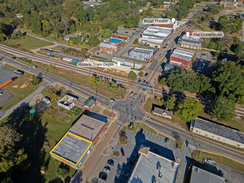 More Photos Of 101 W Main St, Hogansville Distribution For Sale