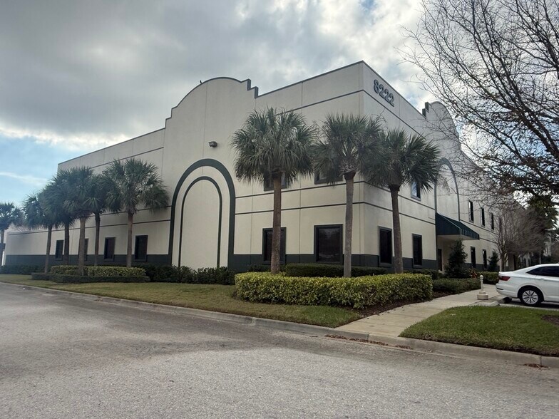 More Photos Of 8222 118th Ave, Largo Warehouse For Sale