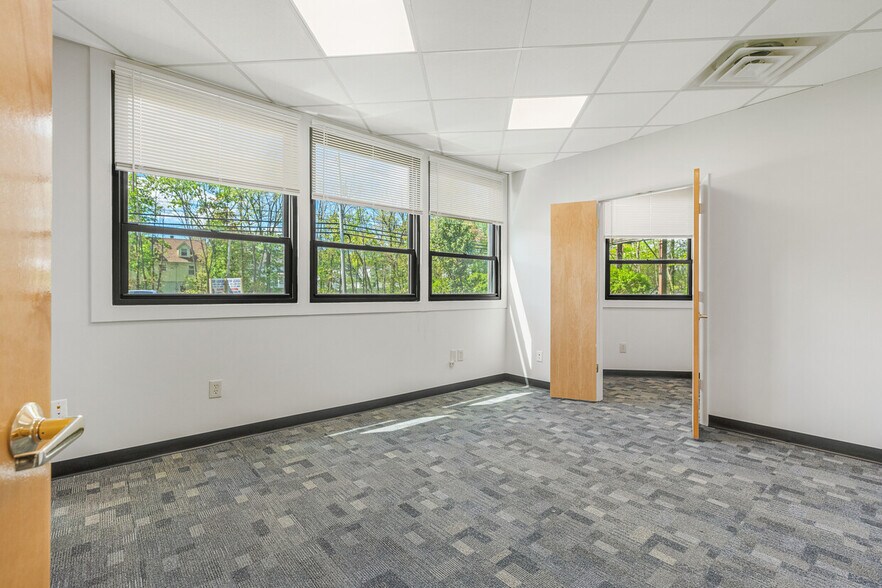 More Photos Of 760 Rt 10, Whippany Office For Lease