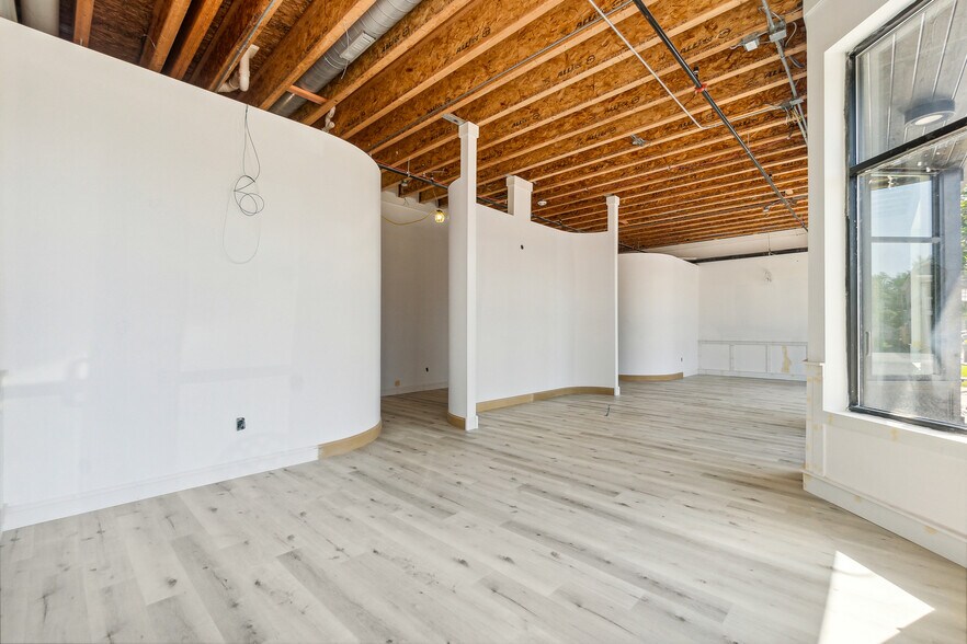 More Photos Of 120 N Bridge St, Linden Storefront Retail Office For Lease
