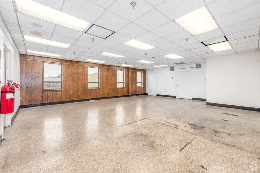 More Photos Of 6750 Santa Barbara Ct, Elkridge Warehouse For Lease