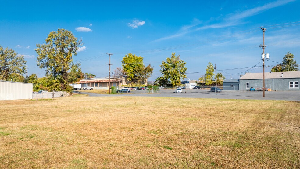 More Photos Of 601 W 4th St, North Little Rock Light Manufacturing For Sale