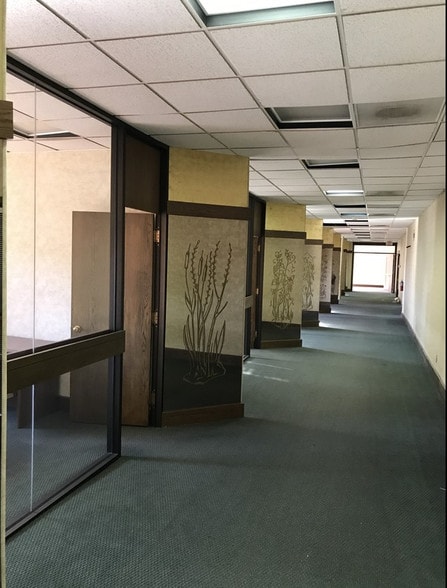 More Photos Of 5522 6th Ave, Kenosha Restaurant For Sale