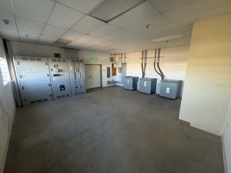 More Photos Of 190 E San Antonio Dr, King City Industrial For Sale