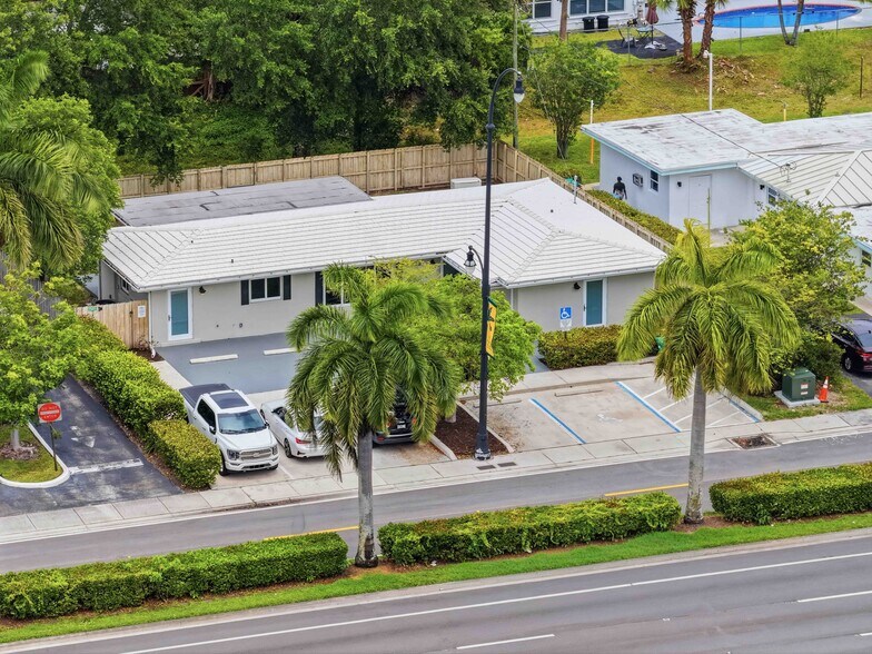More Photos Of 940 State Road 7, Fort Lauderdale Office For Sale