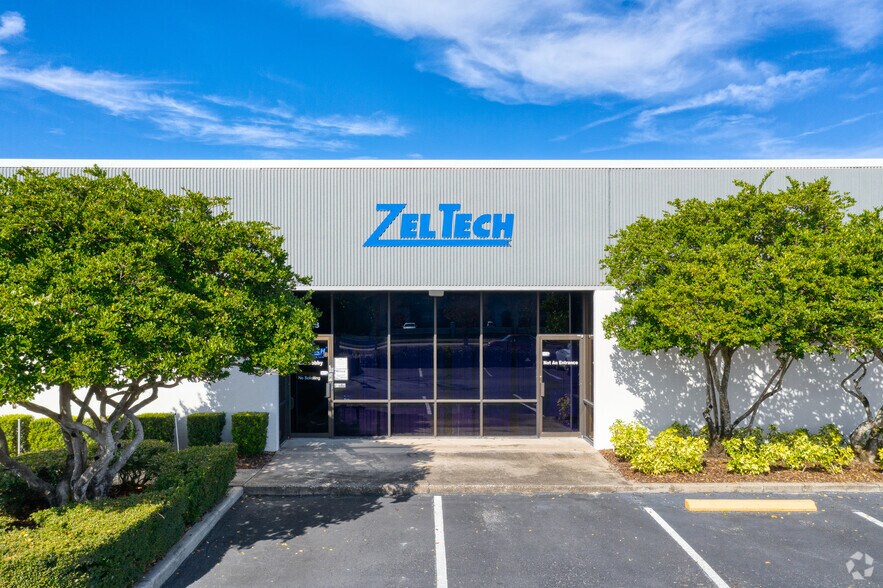 More Photos Of 6903-6947 University Blvd, Winter Park Unknown For Lease