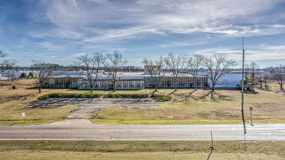 More Photos Of 14 Pine House Rd, Trenton Warehouse For Sale