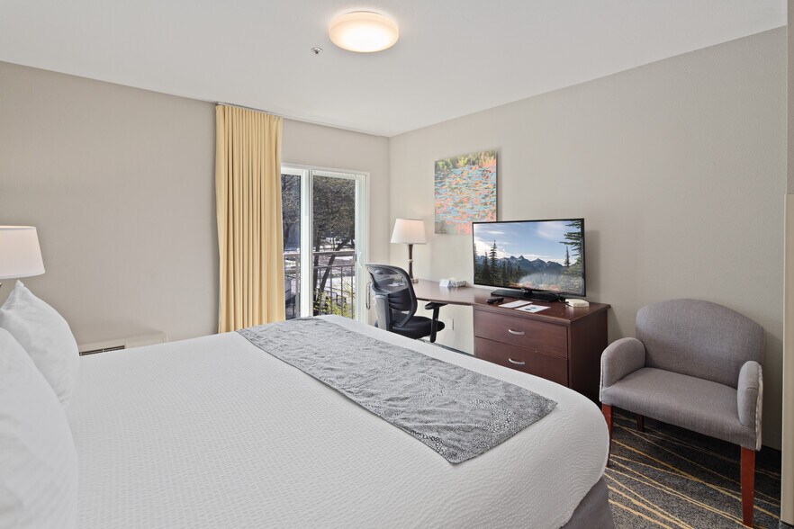 More Photos Of 2301 3rd Ave, Seattle Hotel For Sale