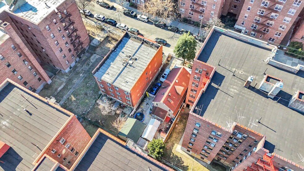 More Photos Of 6571 Booth St, Rego Park Apartments For Sale